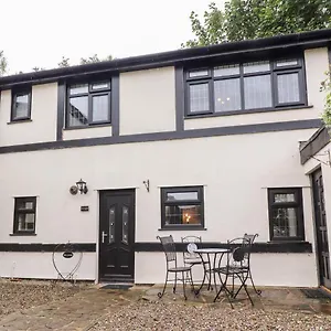 Mayfield Holiday home