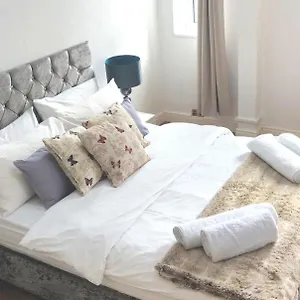 https://st-davidson-place.cambridgehotelsuk.com