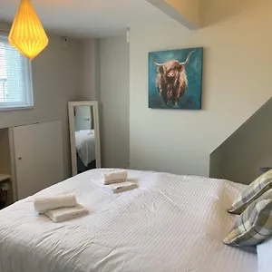 Blackpool Lodge Apartments Apartment